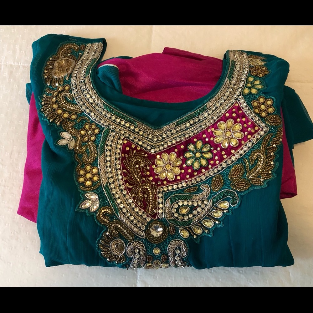 Indian Shalwar Kameez - gorgeous outfit